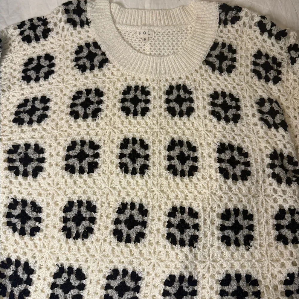 POL Black and Cream Patterned Sweater size S oversized casual y2k college core‎